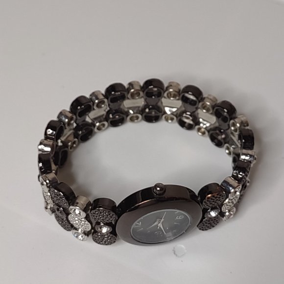 Black And Silver Tone Stretch Watch - Picture 8 of 13